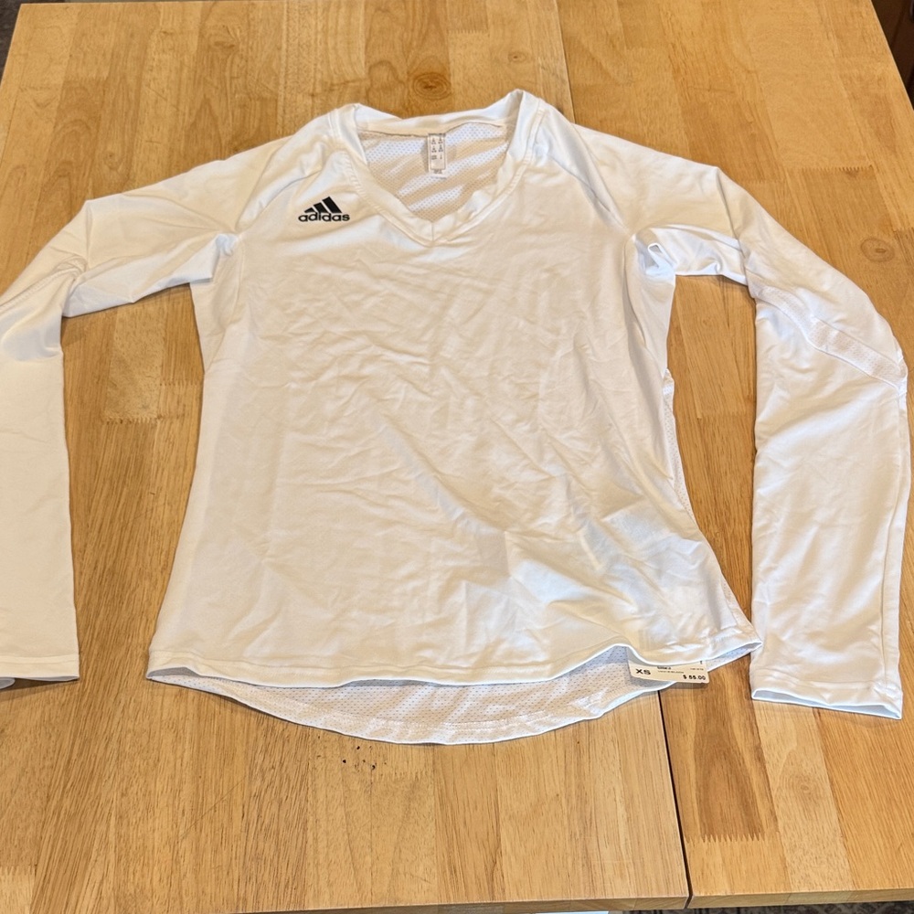 Adidas women’s White Quickset Long Sleeve Top XS NWT